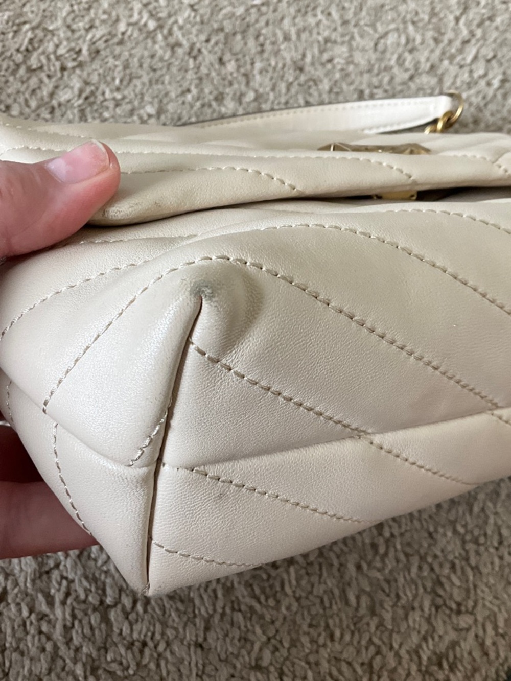 Tory Burch Kira Chevron Convertible Shoulder Bag in Cream with Gold Hardware - Picture 6 of 12